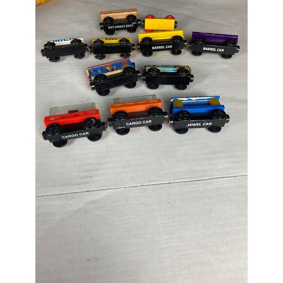 Vintage 1990s Learning Curve Thomas the Train Cars, Including Some Custom-Made - Picture 6 of 6